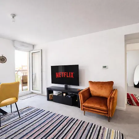Luxury A 10mn Du Centre De Paris & Free Parking דירה *