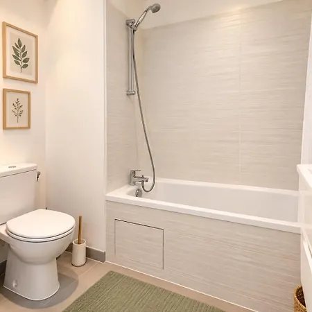 Luxury A 10mn Du Centre De Paris & Free Parking דירה *